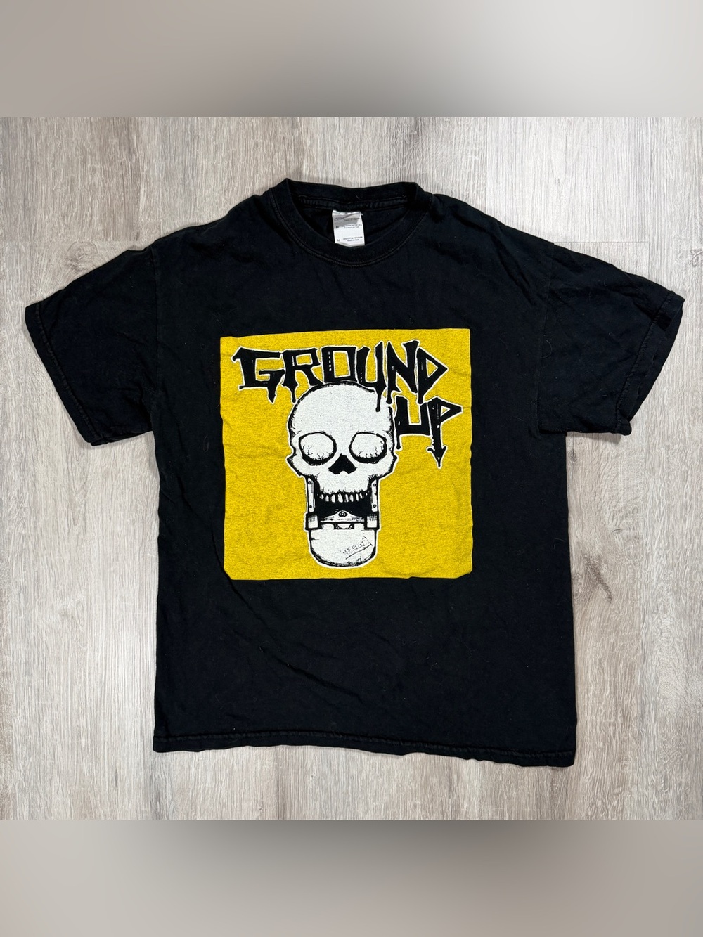 Gildan Vintage Ground Up Skateboards Skull Punk Graphic T-Shirt Medium